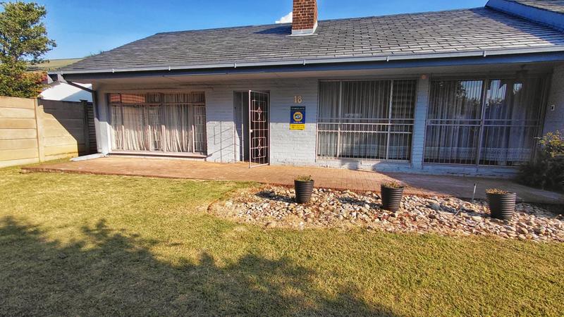 4 Bedroom Property for Sale in Fichardt Park Free State